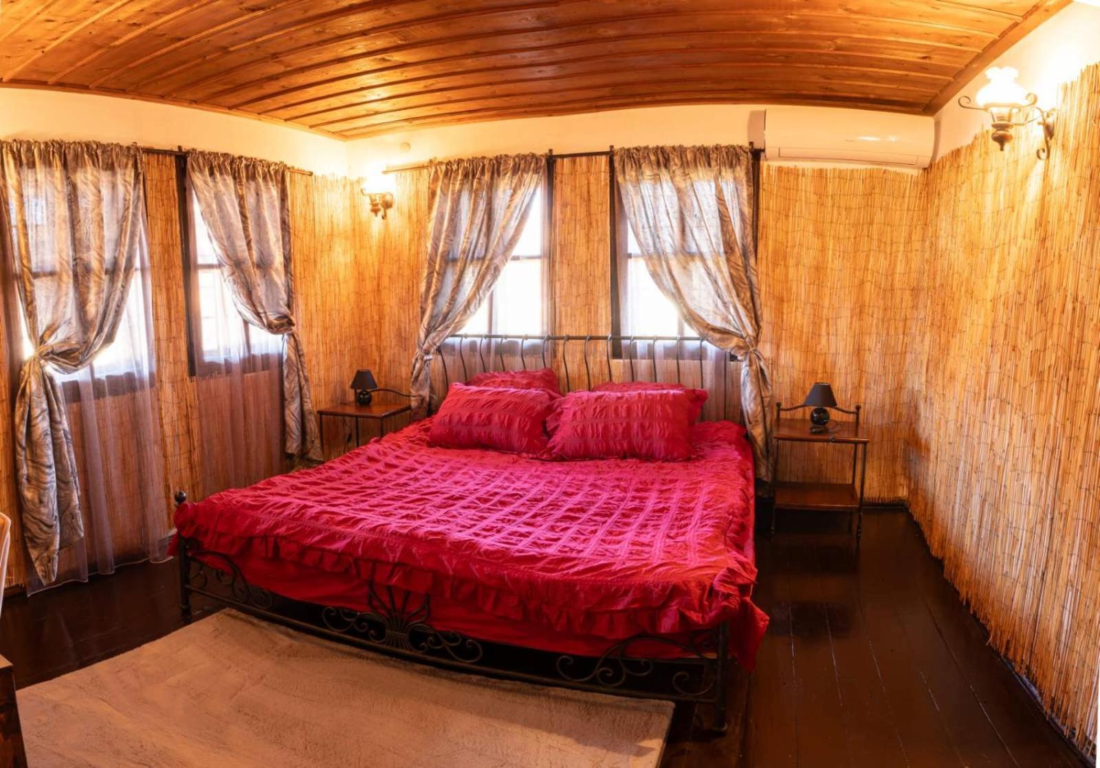 Complex Arbanashki Style-Panoramic View With Summer And Winter Terrace, Jacuzzi, Sauna, Children'S And Adult Area With Cinema Summer Арбанаси Экстерьер фото