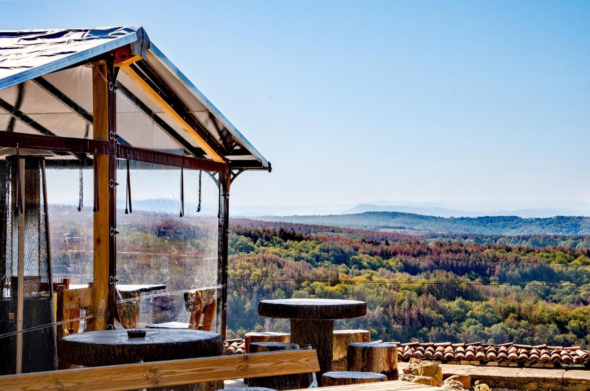 Complex Arbanashki Style-Panoramic View With Summer And Winter Terrace, Jacuzzi, Sauna, Children'S And Adult Area With Cinema Summer Арбанаси Экстерьер фото