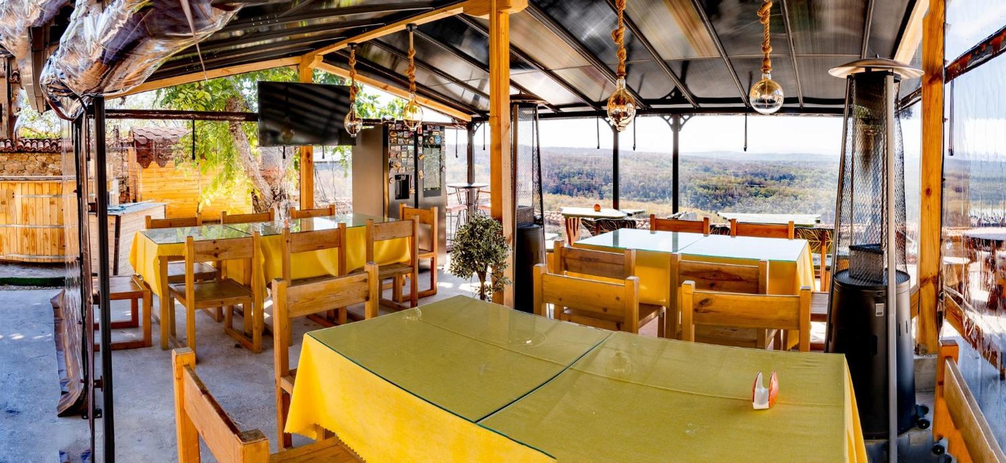 Complex Arbanashki Style-Panoramic View With Summer And Winter Terrace, Jacuzzi, Sauna, Children'S And Adult Area With Cinema Summer Арбанаси Экстерьер фото